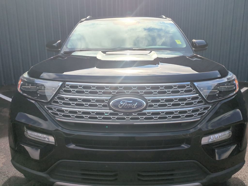Used 2021 Ford Explorer Limited w/ Equipment Group 301A RWD image 3
