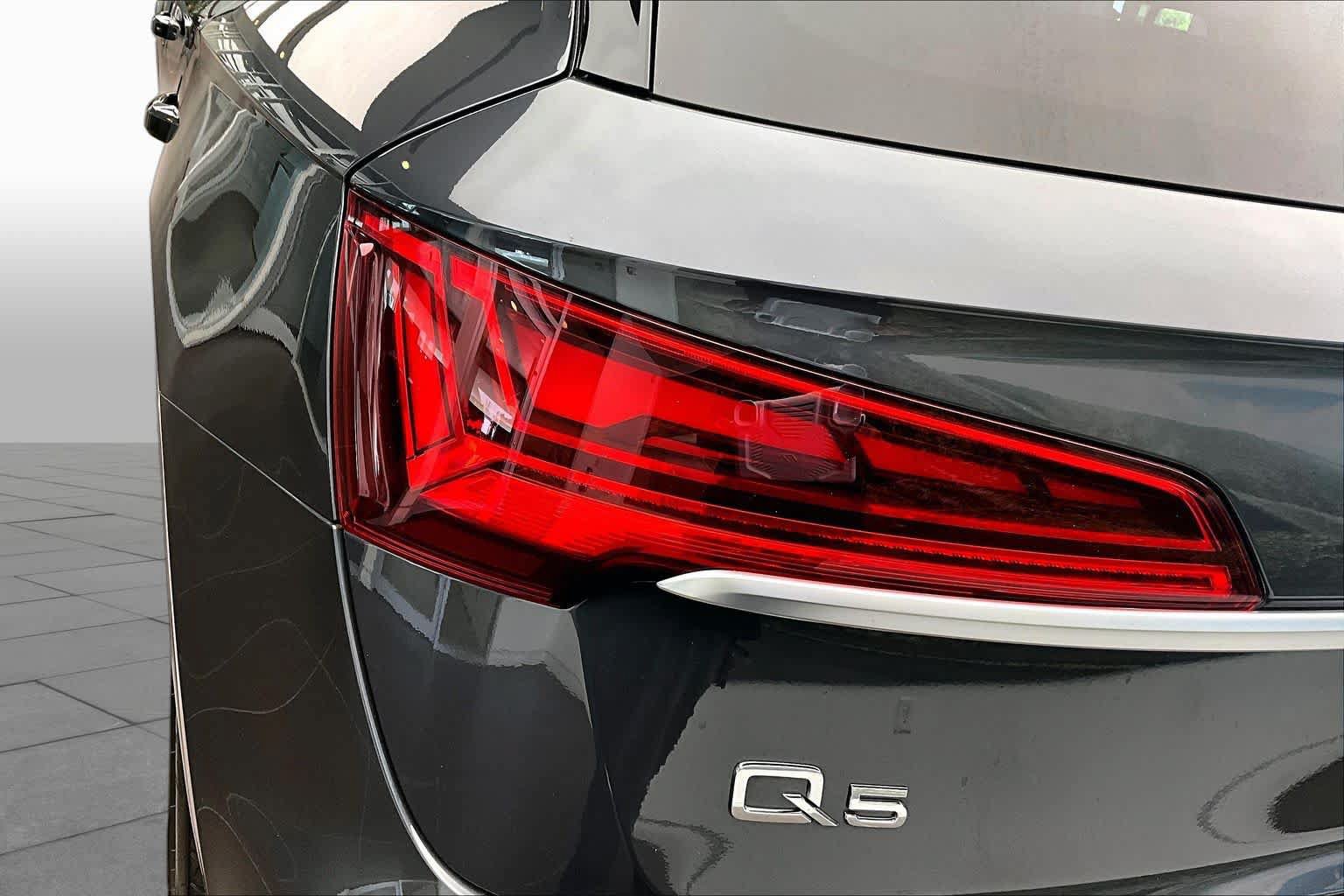 Certified 2023 Audi Q5 2.0T Premium Plus w/ Premium Plus Package AWD/4WD image 28