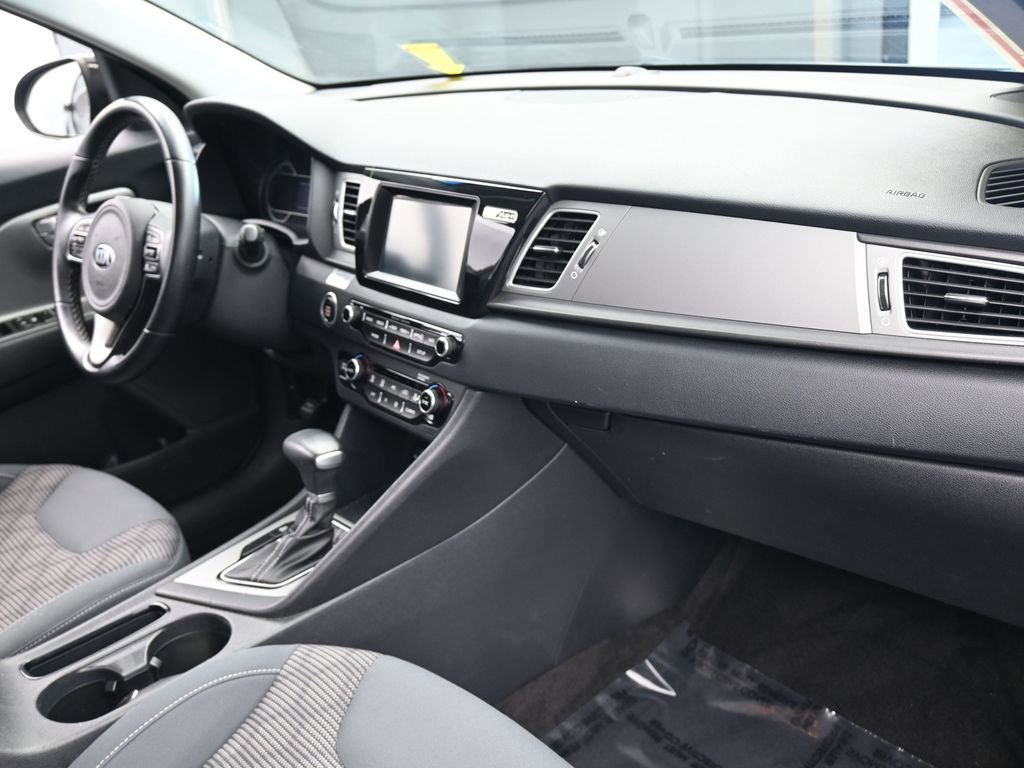 Used 2019 Kia Niro LX image 43