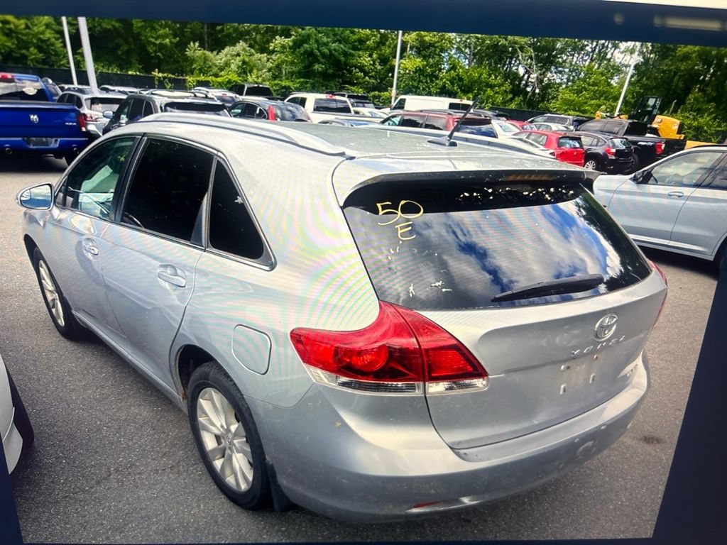 Used 2015 Toyota Venza LE AWD/4WD image 2