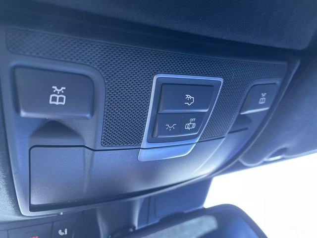 Used 2017 Mercedes-Benz S 550 Cabriolet image 28