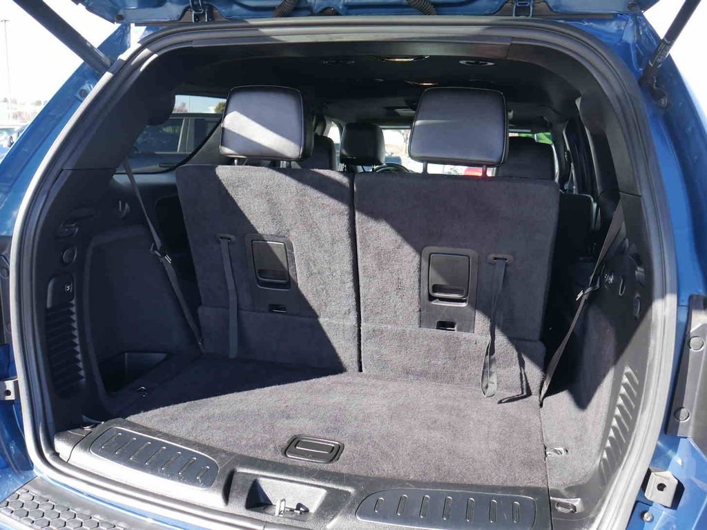 Certified 2025 Dodge Durango GT image 9