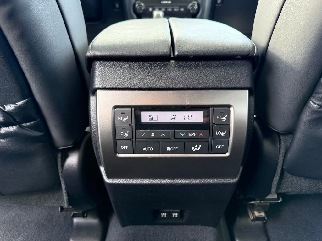 Used 2022 Lexus GX 460 Premium image 17
