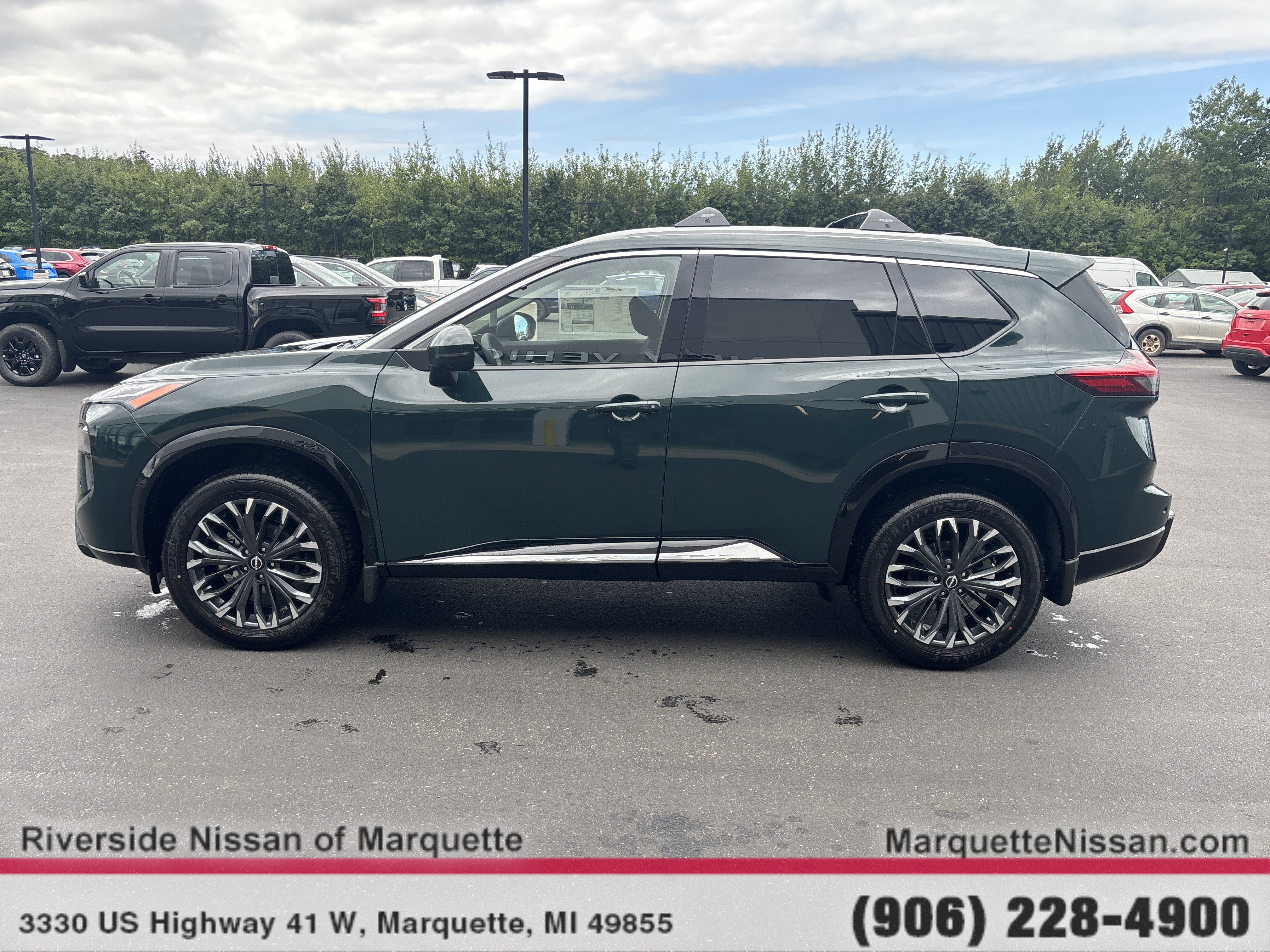 New 2026 Nissan Rogue Platinum AWD/4WD image 2