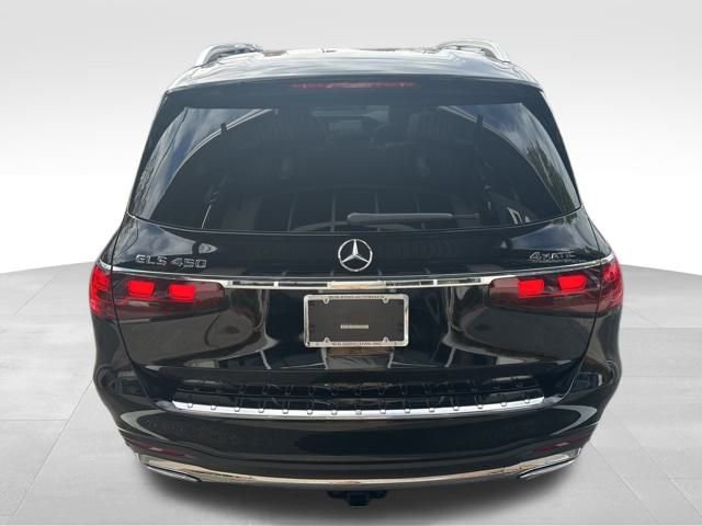 Used 2025 Mercedes-Benz GLS 450 4MATIC image 5