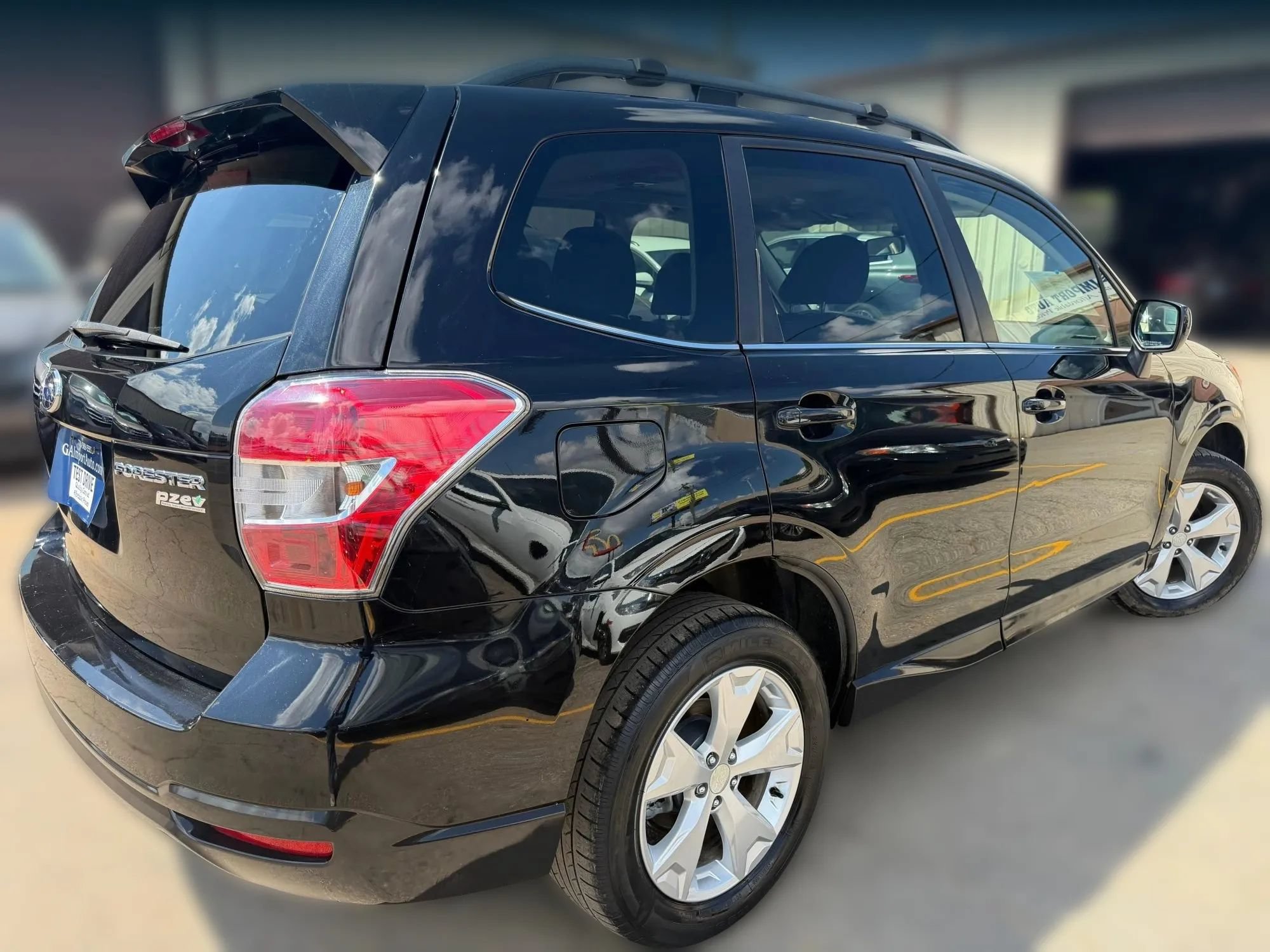 Used 2016 Subaru Forester 2.5i Limited AWD/4WD image 12