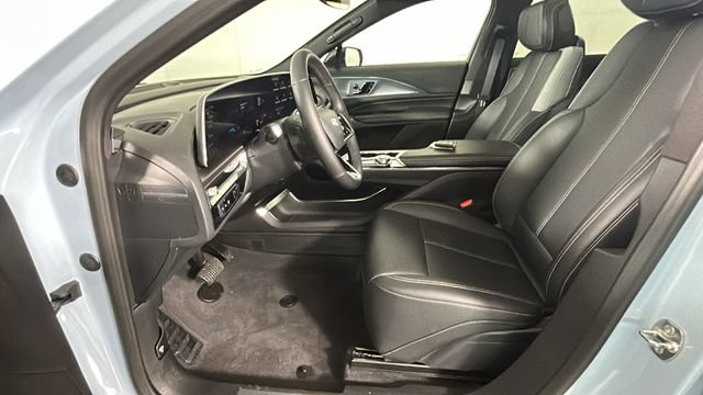 Used 2024 Cadillac Lyriq Tech AWD/4WD image 12