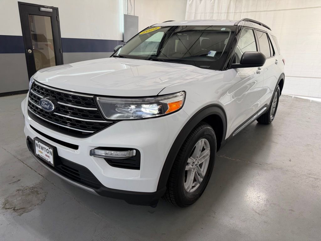 Used 2024 Ford Explorer XLT w/ Equipment Group 202A image 36