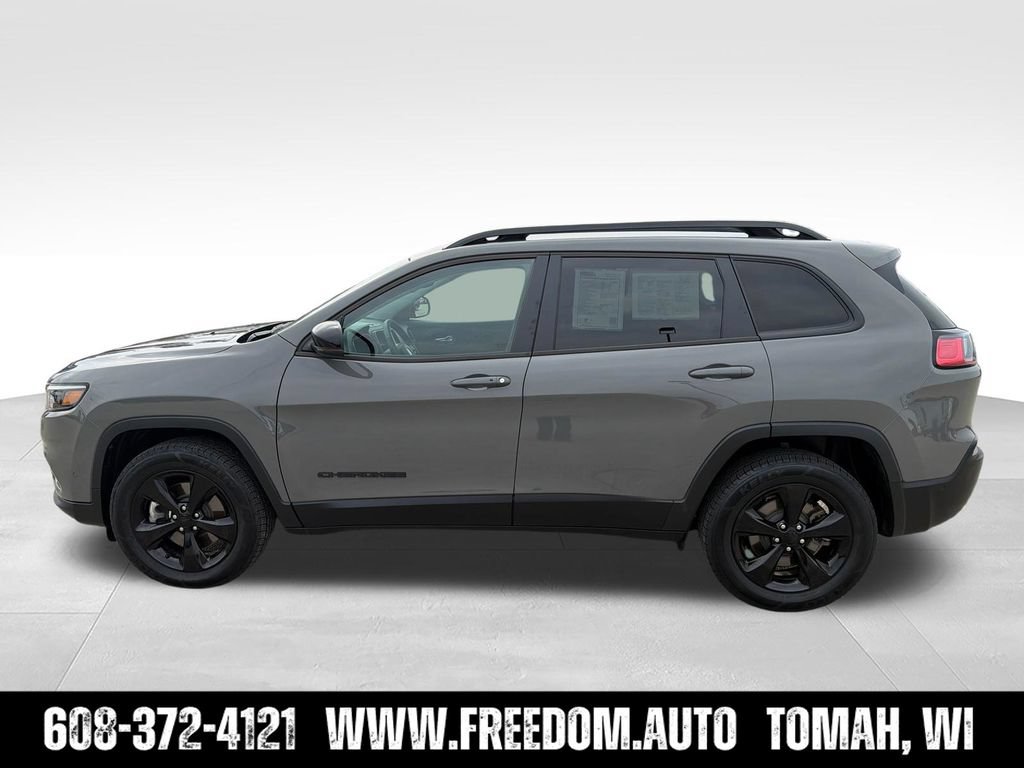 Used 2023 Jeep Cherokee Altitude Lux AWD/4WD image 3