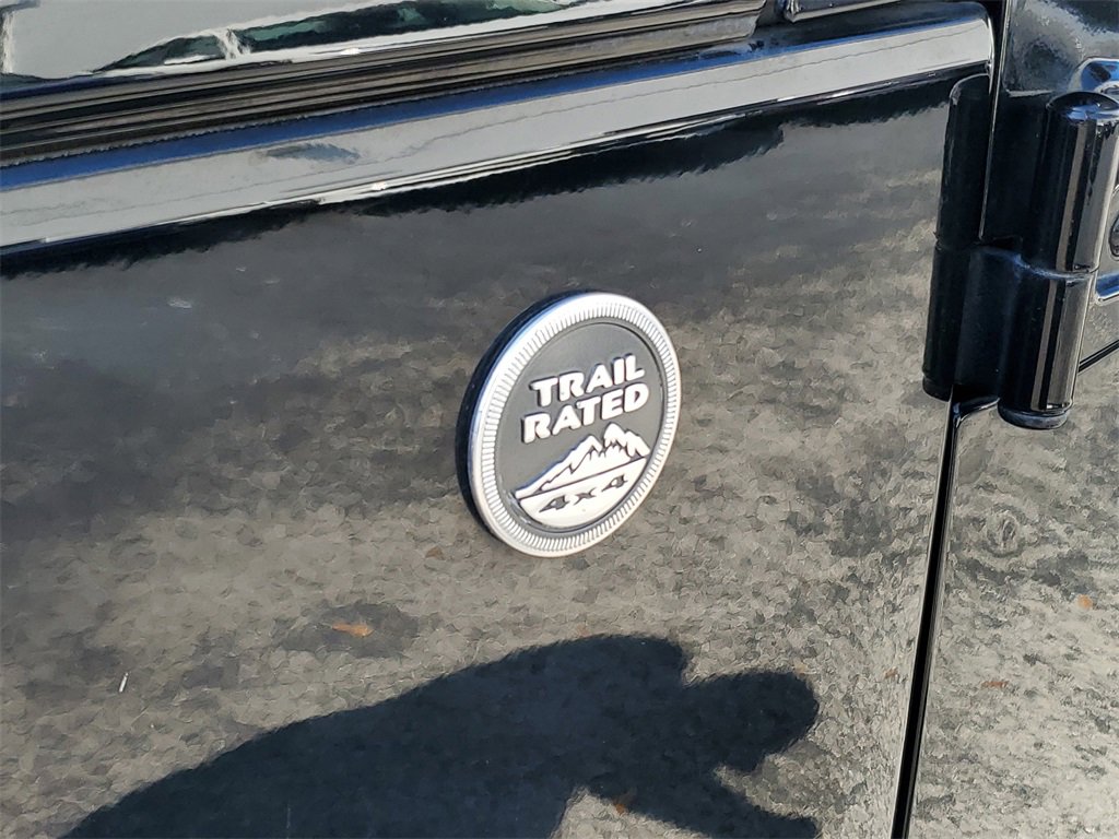 Used 2015 Jeep Wrangler Unlimited Sahara image 9