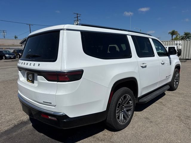 Used 2024 Jeep Wagoneer L Series II RWD image 5