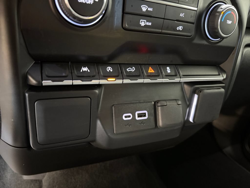 Used 2026 Chevrolet Silverado 1500 Custom AWD/4WD image 30