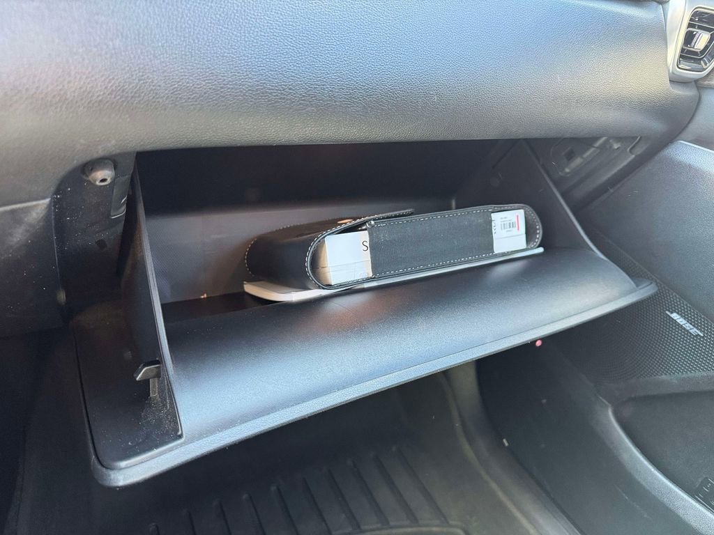 Used 2023 Kia Sorento SX Prestige image 32