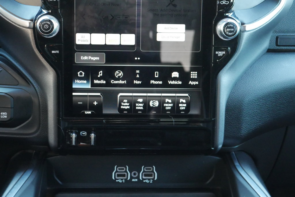 Used 2025 RAM 3500 Laramie AWD/4WD image 20
