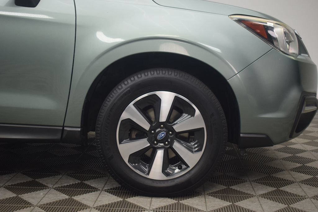 Used 2017 Subaru Forester 2.5i Premium AWD/4WD image 34