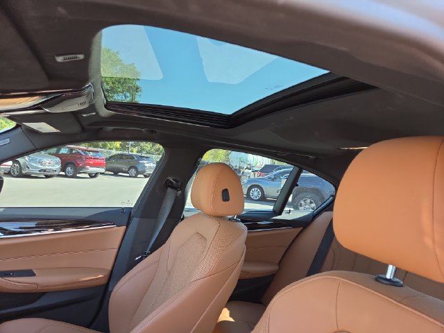 Used 2021 BMW 540i xDrive w/ Executive Package AWD/4WD image 28