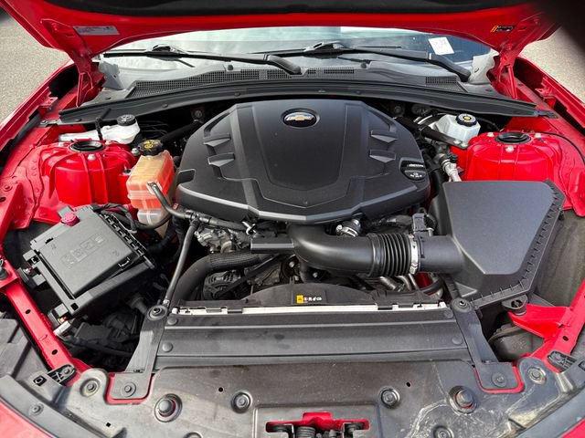Used 2020 Chevrolet Camaro LT RWD image 41