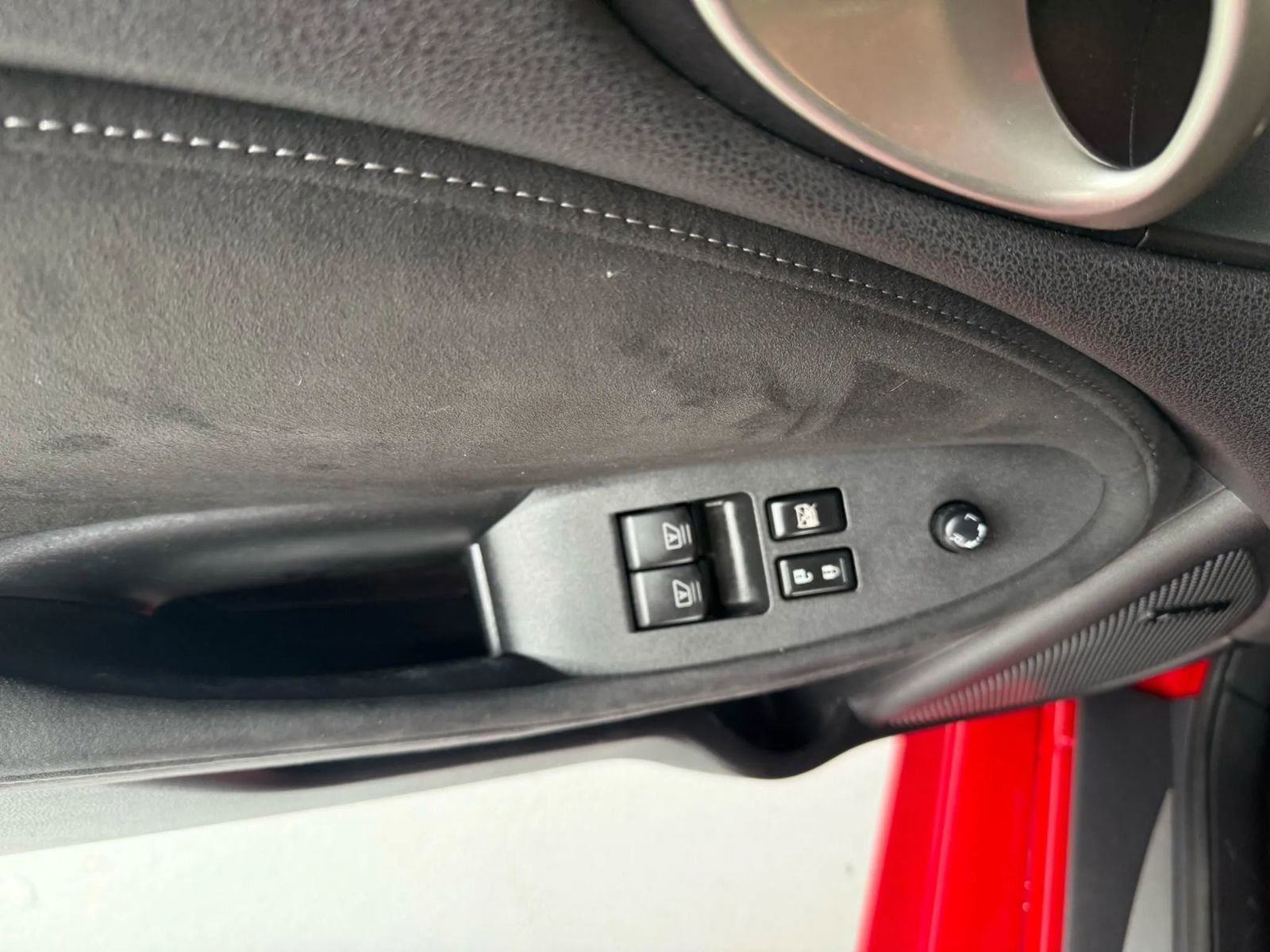 Used 2015 Nissan 370Z Touring Sport image 31