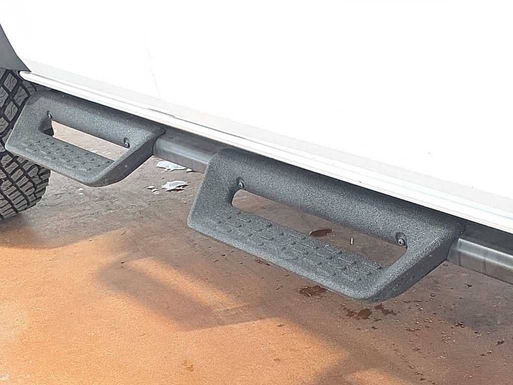 Used 2022 Ford Bronco Badlands image 10