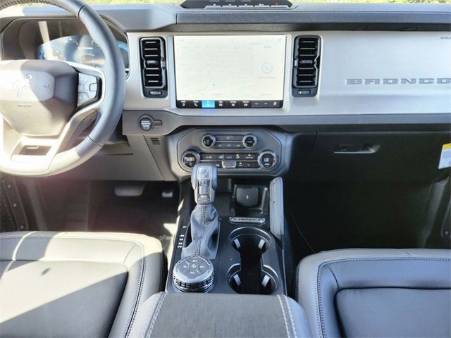 New 2025 Ford Bronco Outer Banks image 14