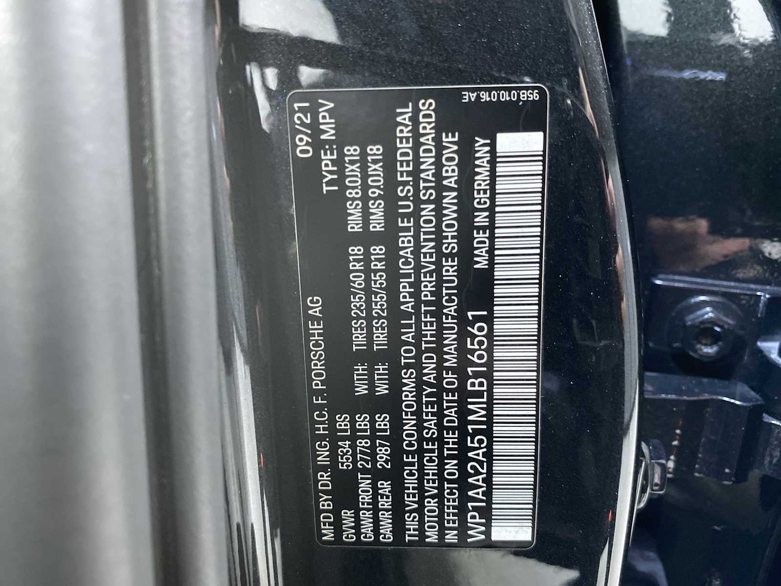 Used 2021 Porsche Macan AWD/4WD image 20