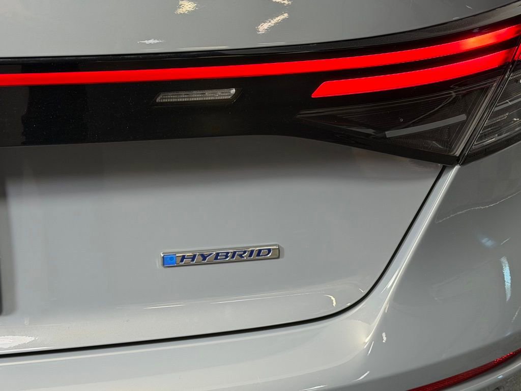 Used 2024 Honda Accord EX-L image 12