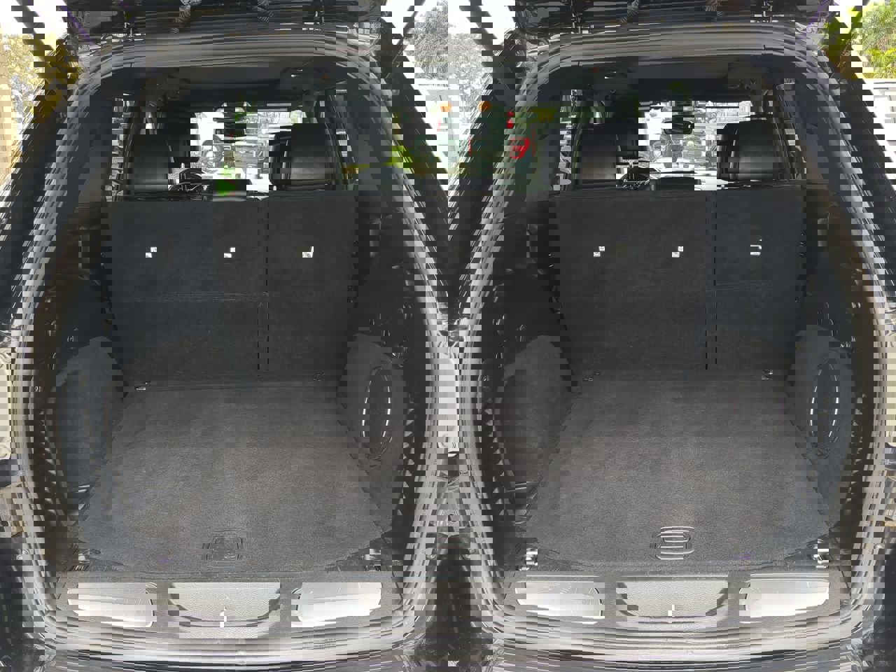 Used 2019 Jeep Grand Cherokee Limited w/ Luxury Group II image 13