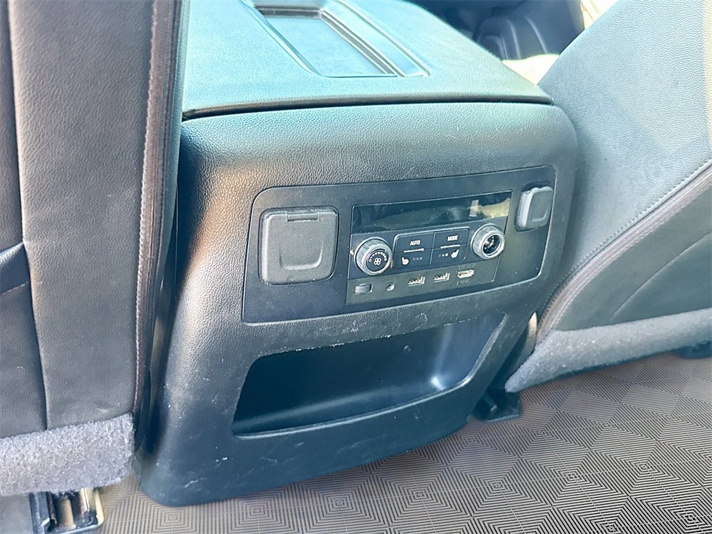 Used 2020 GMC Yukon SLT w/ Open Road Package image 28
