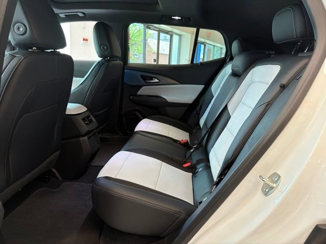 New 2026 Chevrolet Equinox EV LT FWD image 12