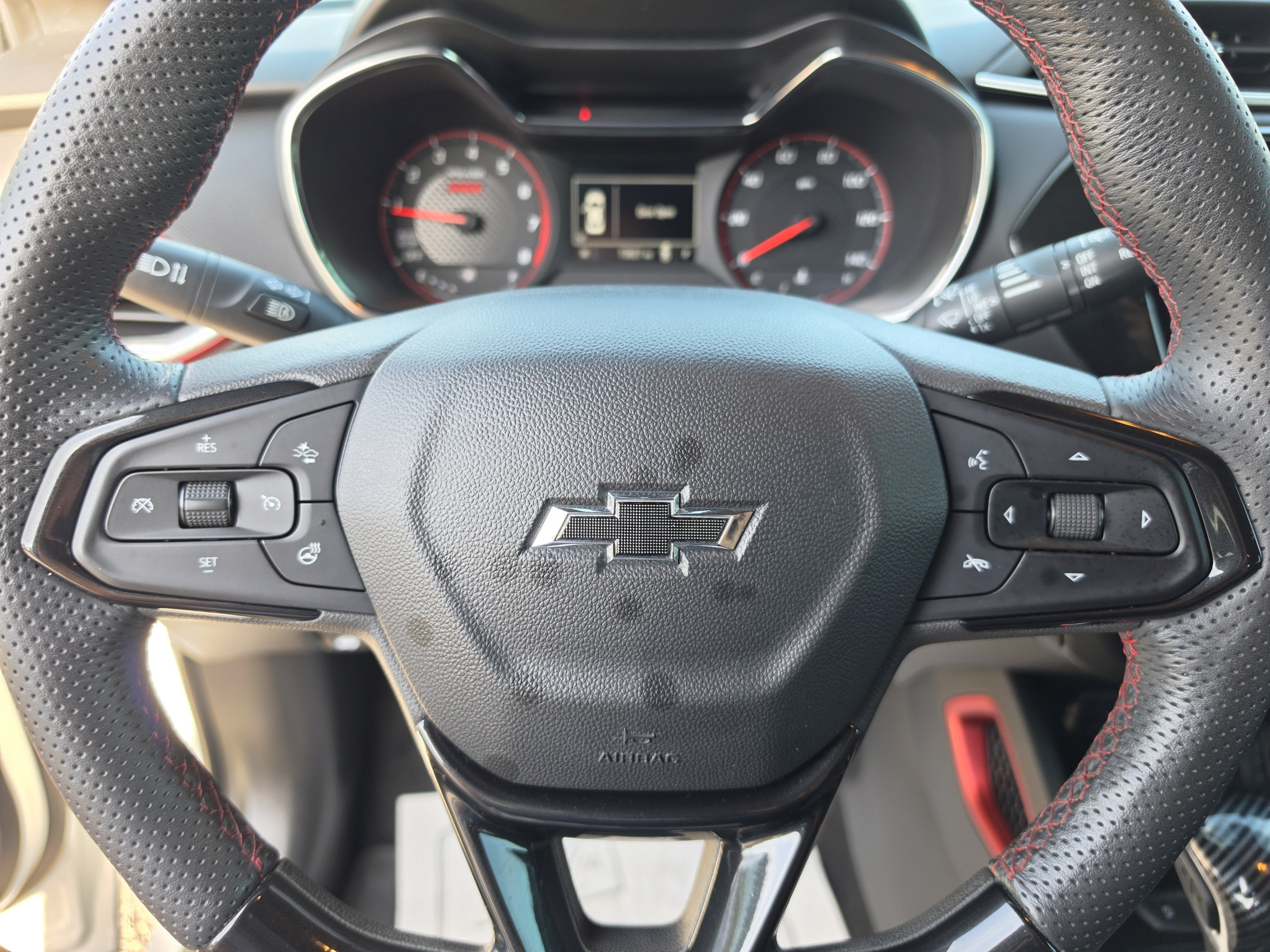 Used 2023 Chevrolet TrailBlazer RS w/ Convenience Package FWD image 34