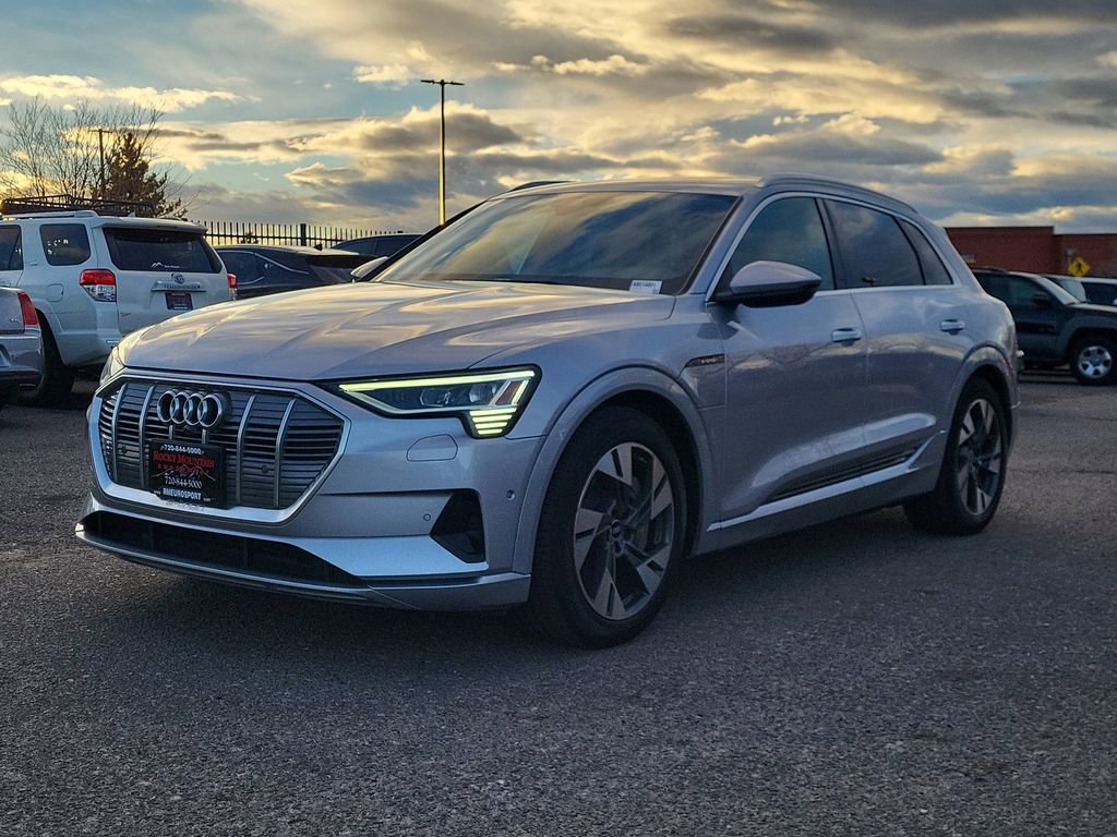 Used 2022 Audi e-tron Premium Plus w/ Premium Plus Package image 8