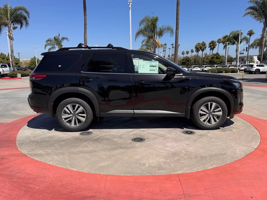 New 2026 Nissan Pathfinder SL FWD image 9