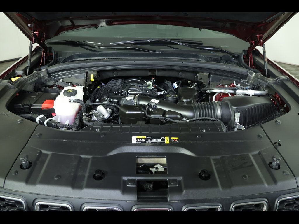 Used 2025 Jeep Grand Cherokee Laredo w/ Luxury Tech Group I image 20