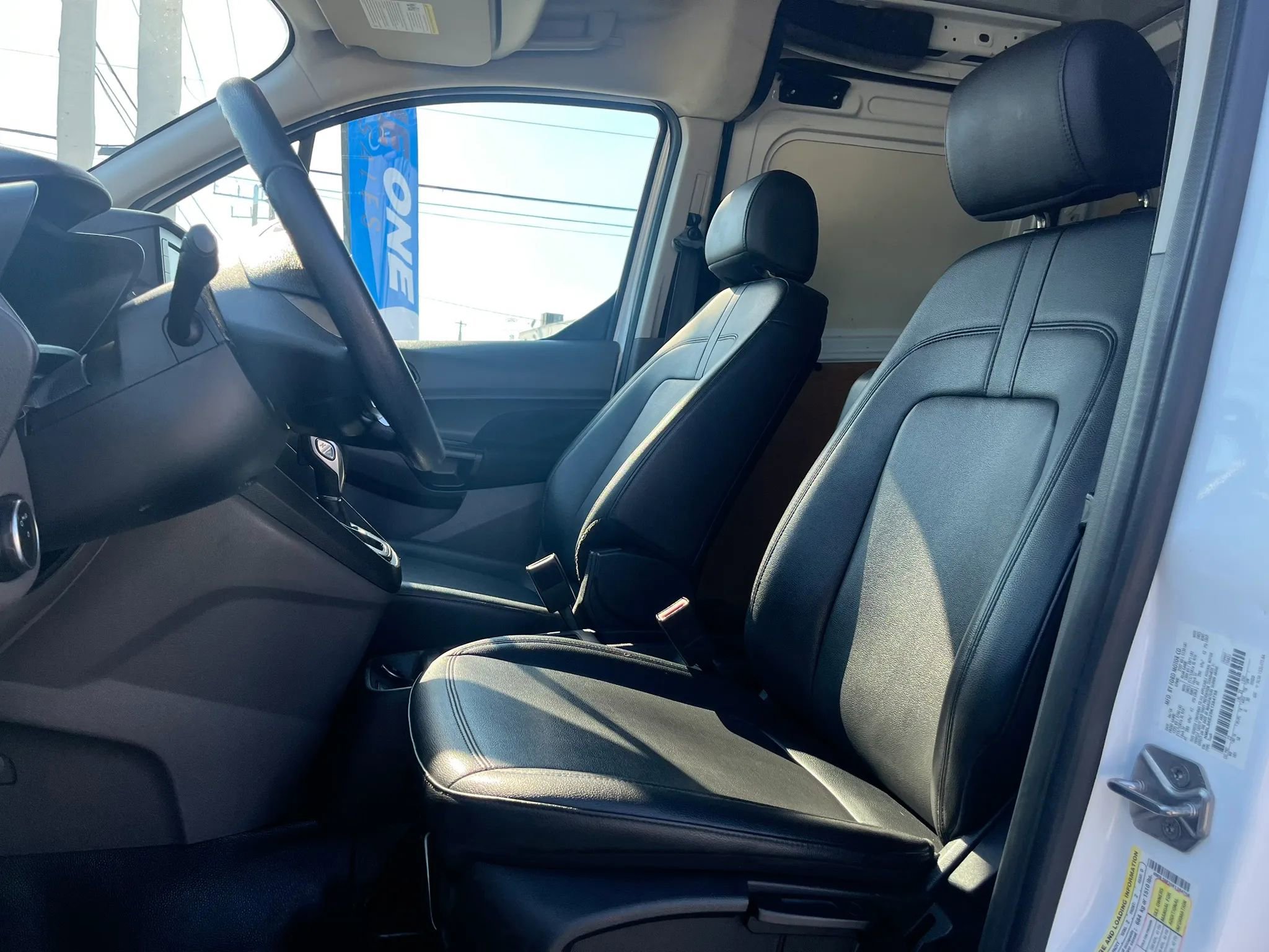 Used 2019 Ford Transit Connect XL image 11