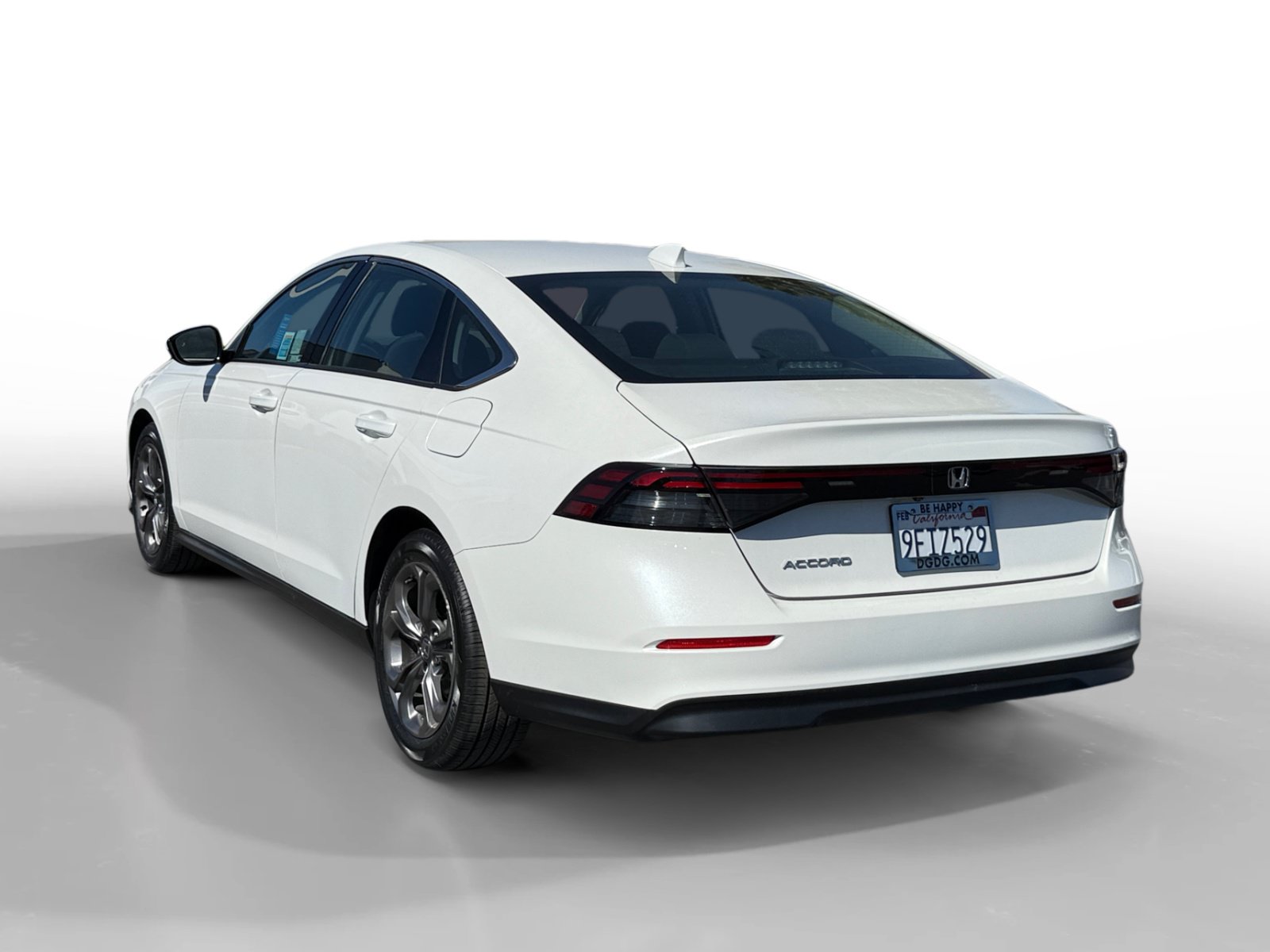 Certified 2023 Honda Accord EX image 3