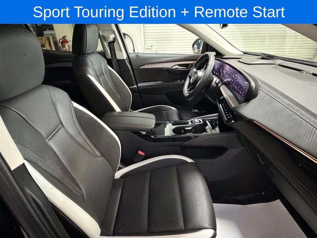 Used 2025 Buick Envision Sport Touring image 25