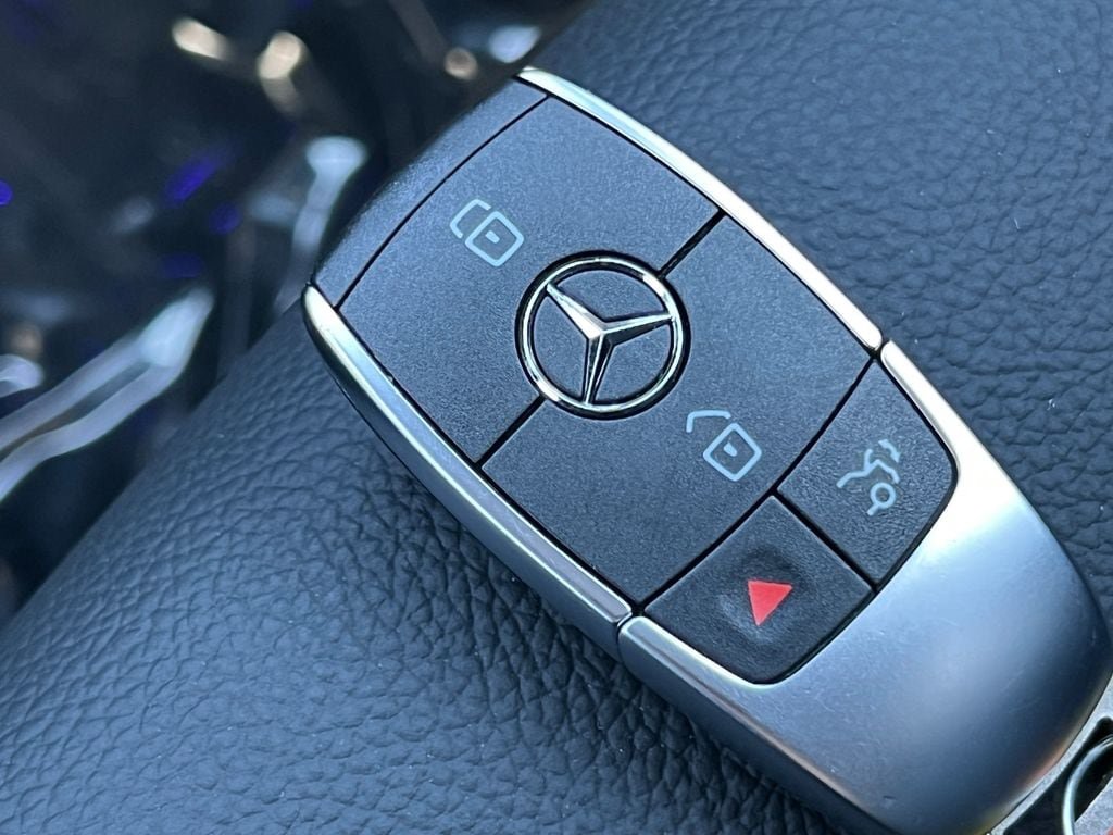 New 2026 Mercedes-Benz GLB 250 4MATIC image 34