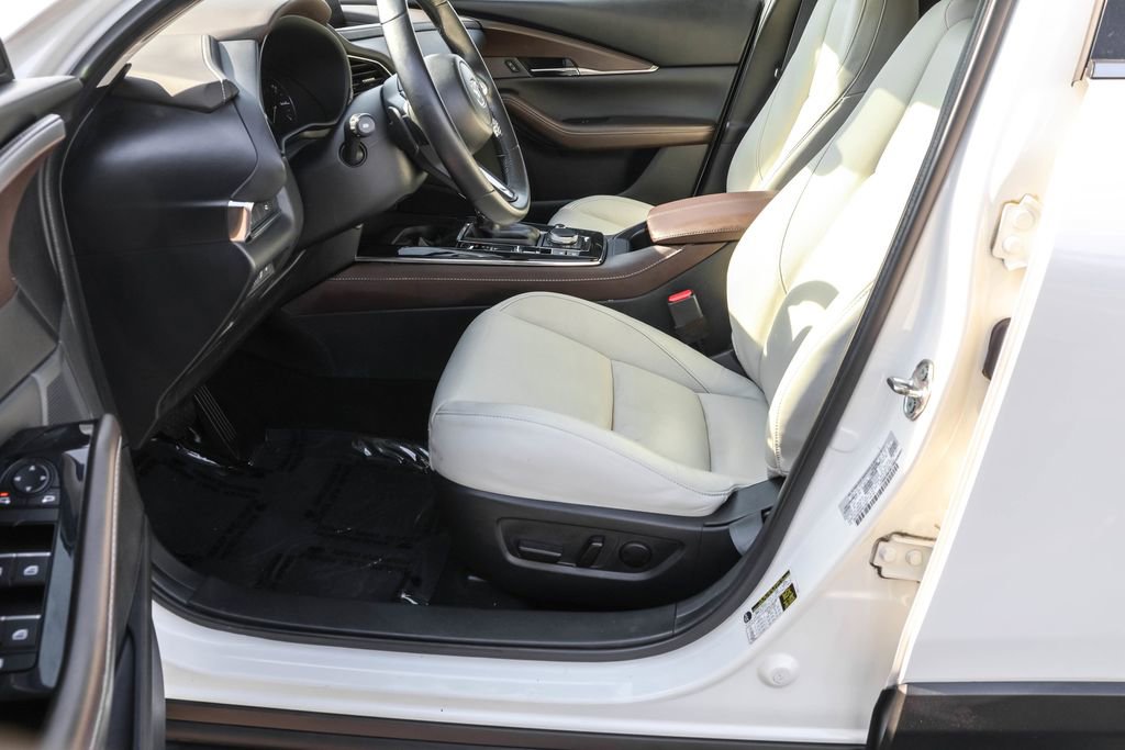 Used 2023 MAZDA CX-30 AWD 2.5 S w/ Premium Package image 18