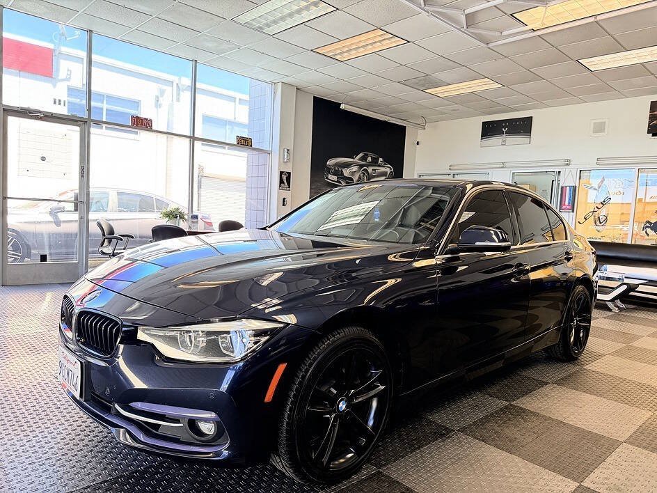 Used 2017 BMW 330i xDrive Sedan AWD/4WD image 1