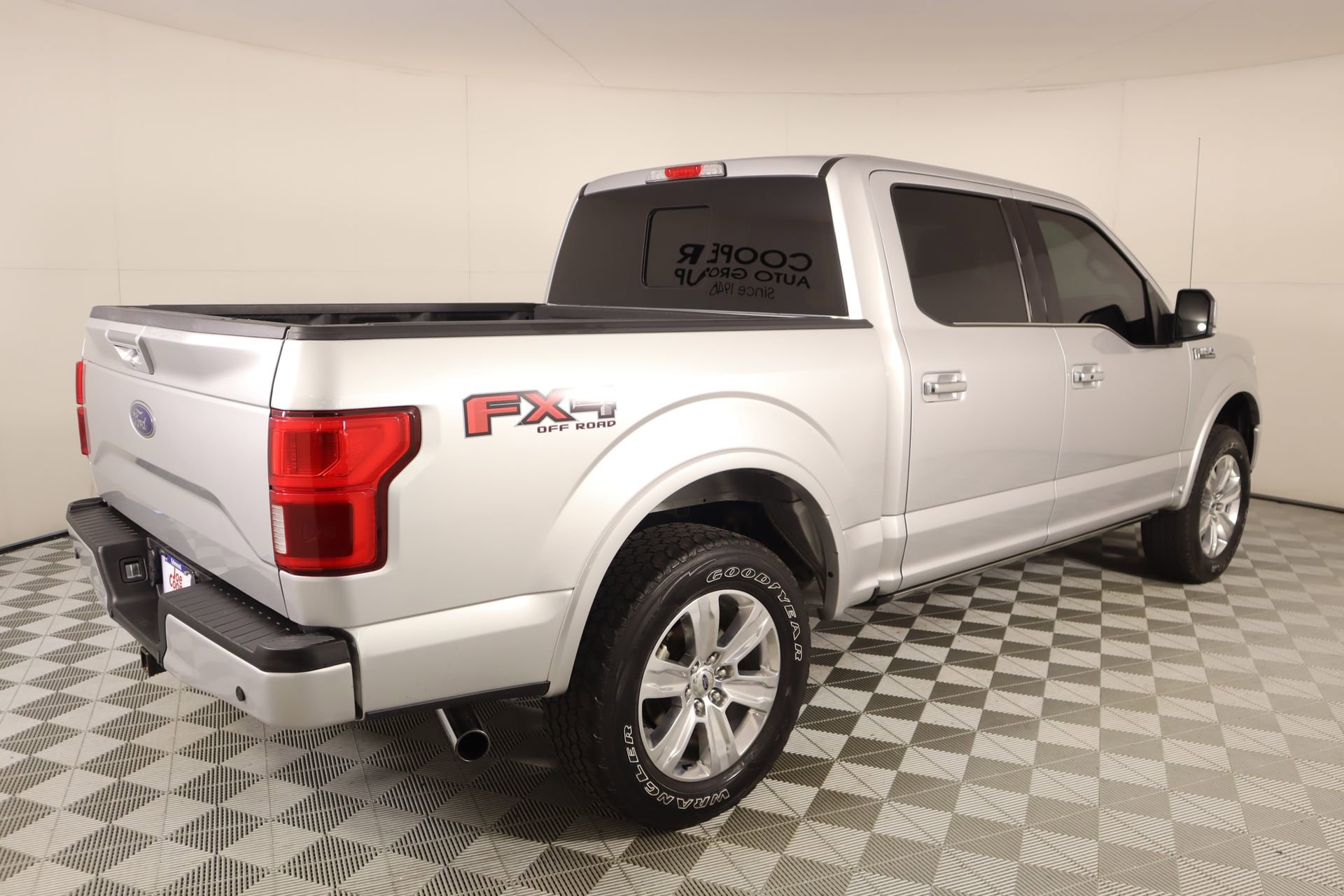 Used 2019 Ford F150 Platinum w/ Equipment Group 701A Luxury image 22