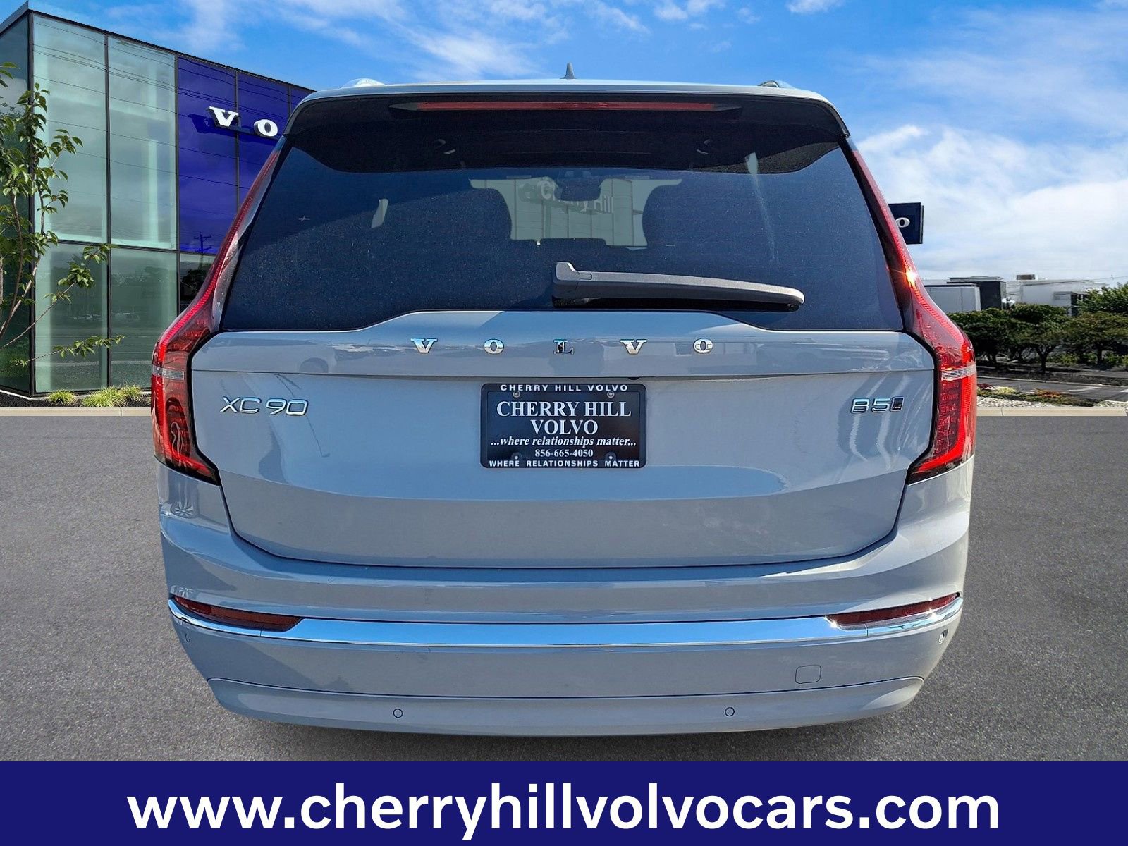 Certified 2025 Volvo XC90 B5 Plus image 6