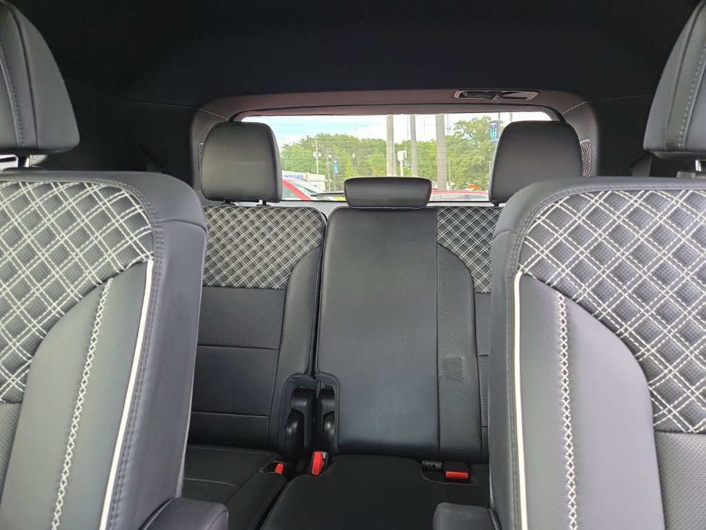 Used 2024 GMC Acadia Denali w/ LPO, Floor Liner Package AWD/4WD image 16