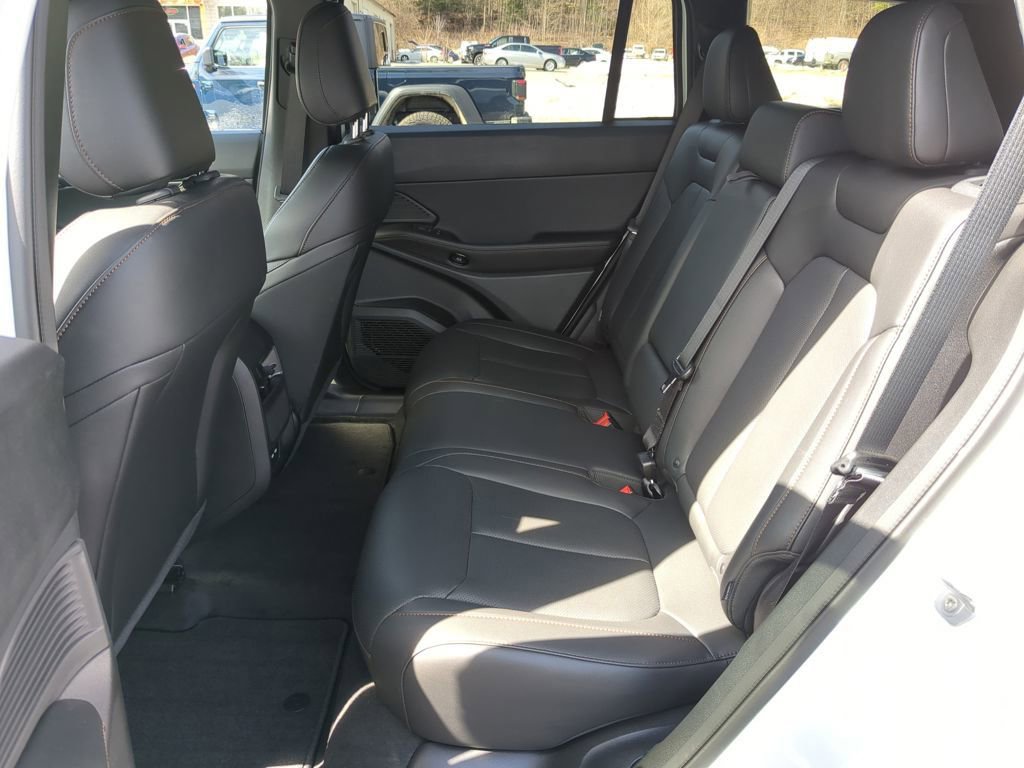 New 2026 Jeep Cherokee Limited AWD/4WD image 24