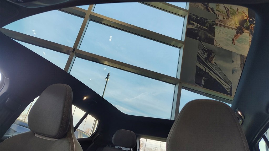 New 2026 Volvo EX30 Cross Country Ultra image 21