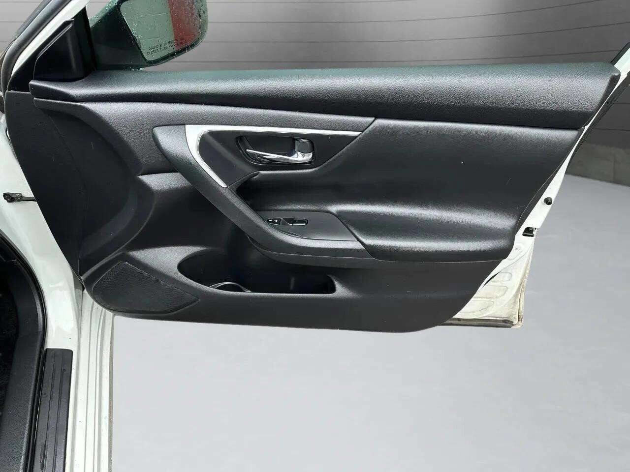 Used 2017 Nissan Altima 2.5 S w/ Power Driver Seat Package image 25