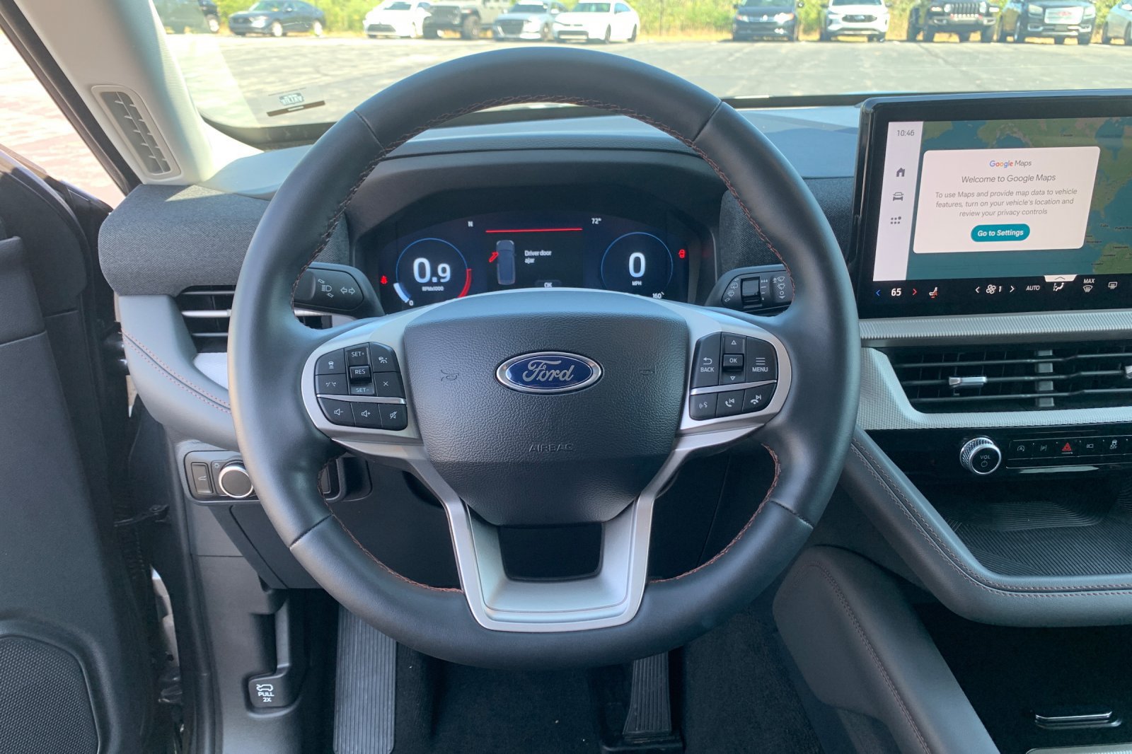 Used 2025 Ford Explorer Active AWD/4WD image 30
