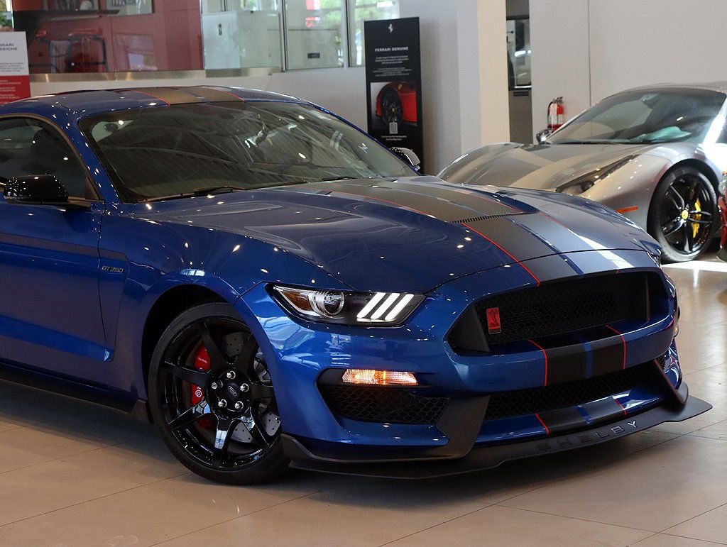 Used 2017 Ford Mustang Shelby GT350R w/ GT350R Equipment Group 920A image 8