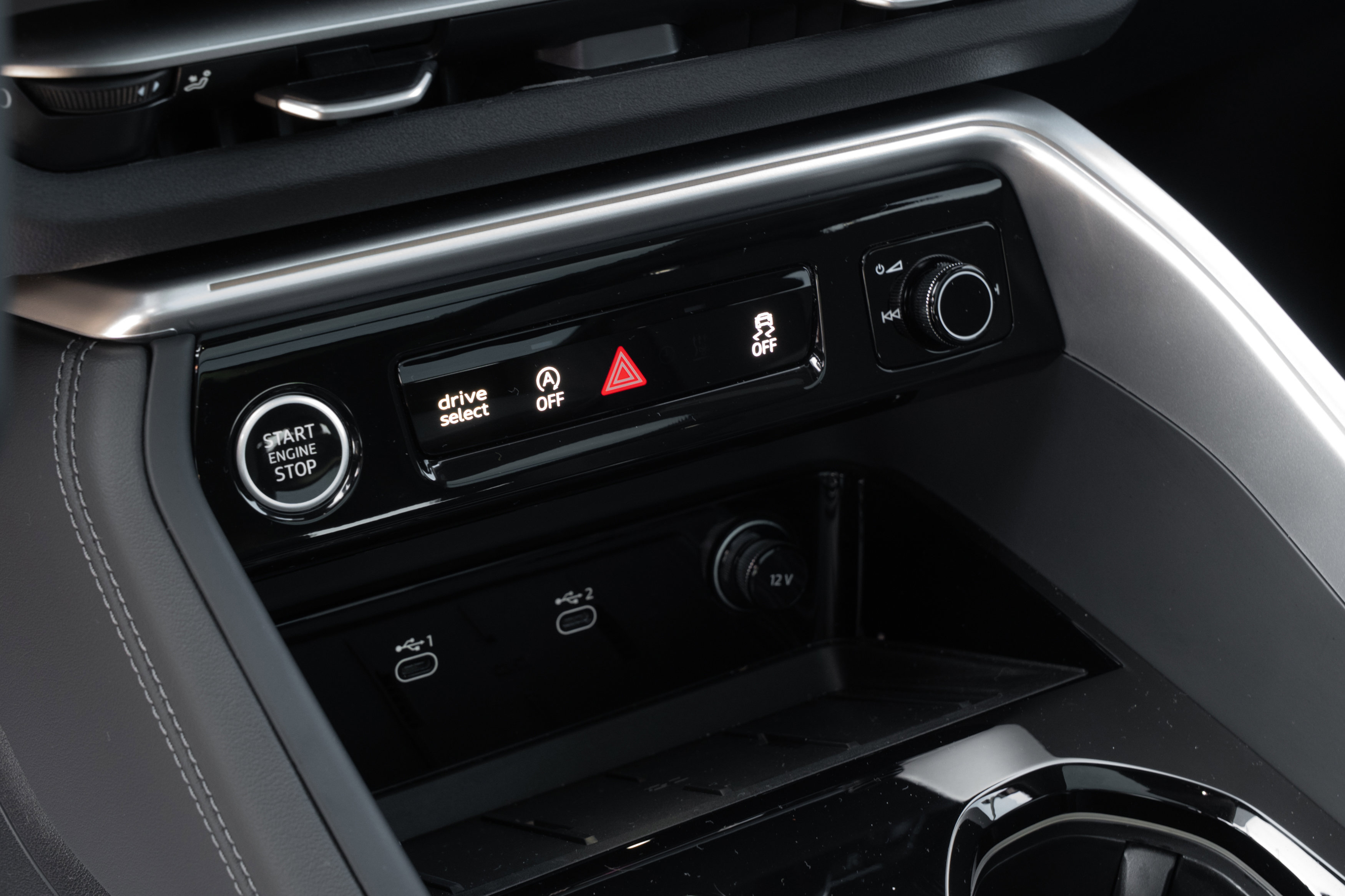 Certified 2025 Audi Q5 Premium Plus w/ Premium Plus image 14