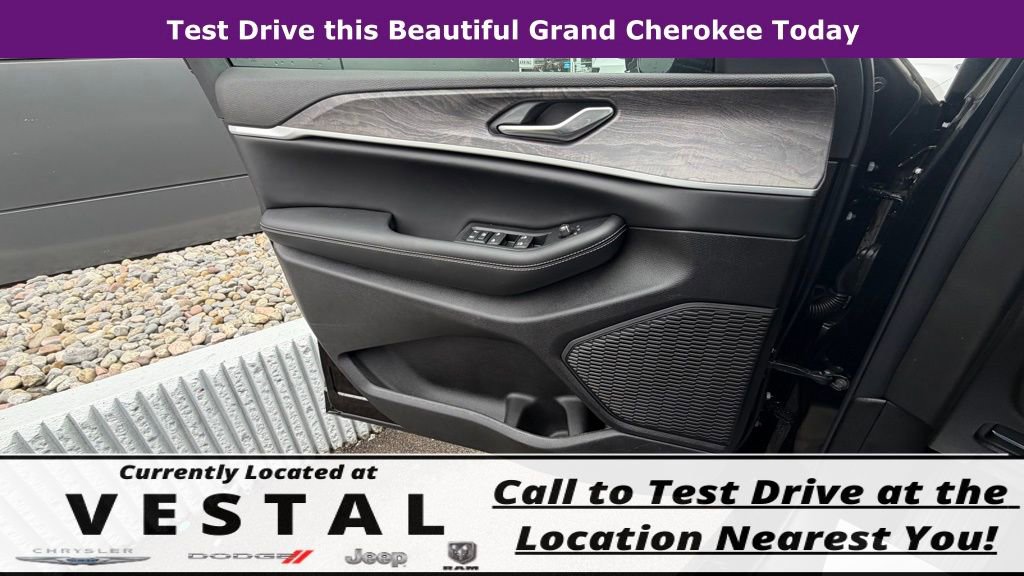 New 2026 Jeep Grand Cherokee Altitude image 36