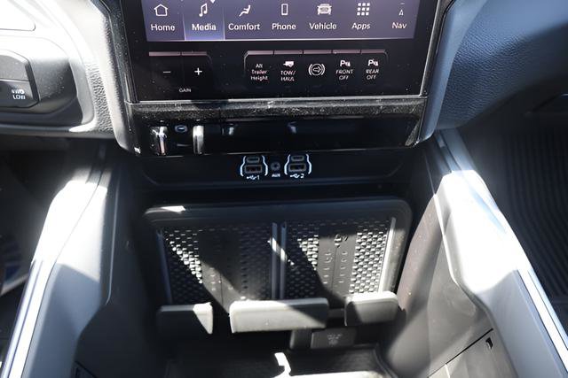 New 2026 RAM 3500 Laramie AWD/4WD image 26